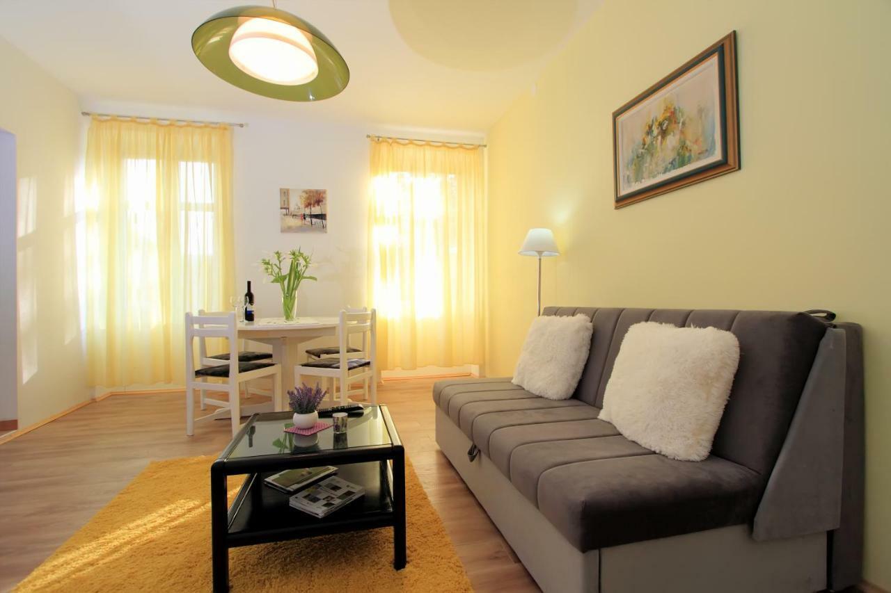 Bivium Daire Otočac Dış mekan fotoğraf